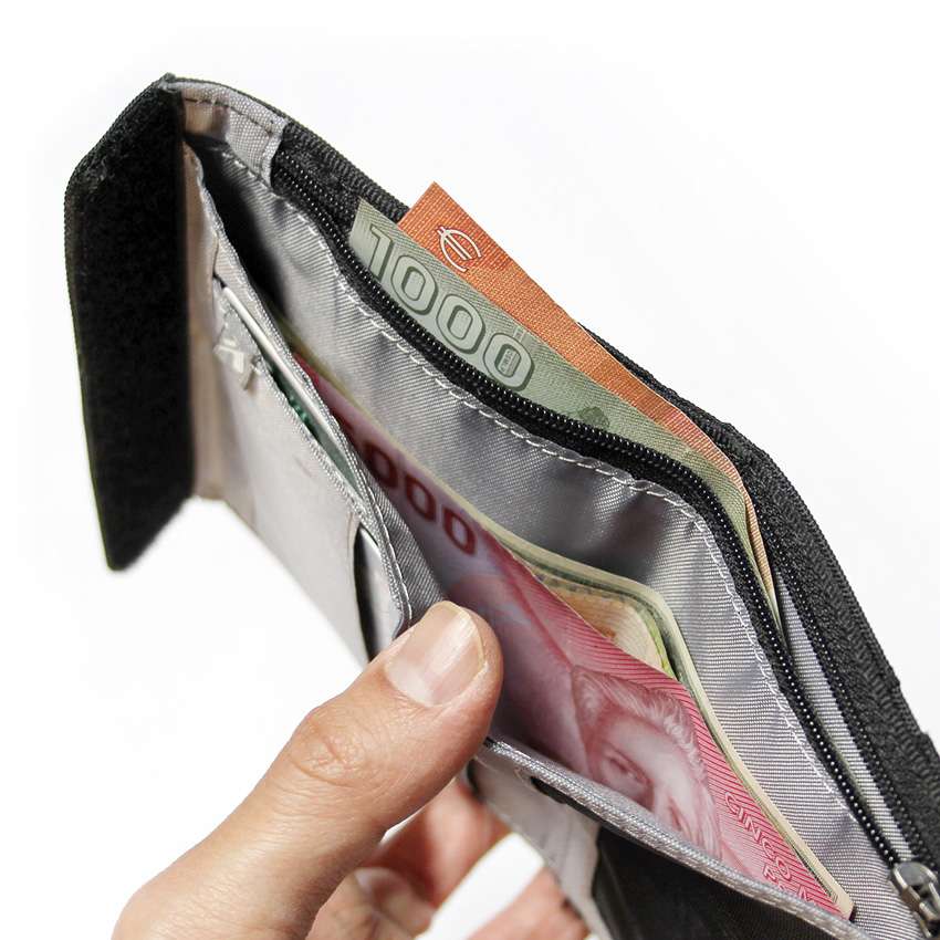  - Tatoo Zip Wallet