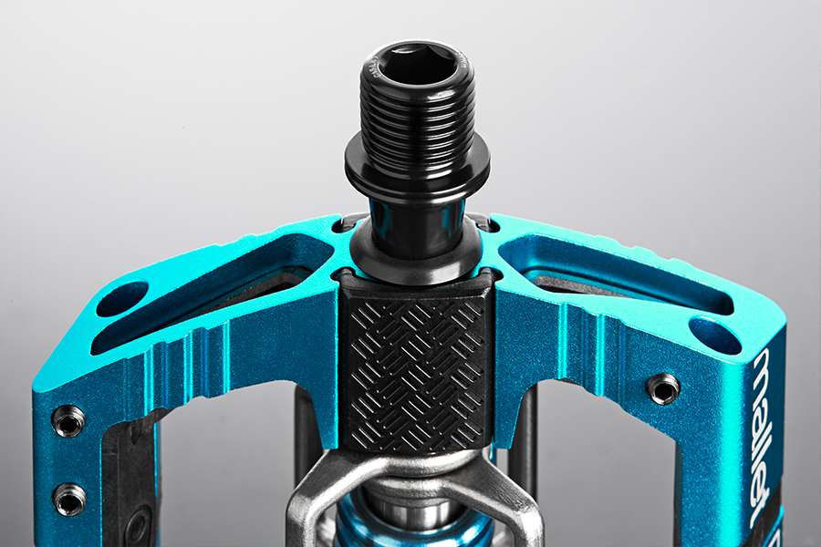  - Crankbrothers Mallet E