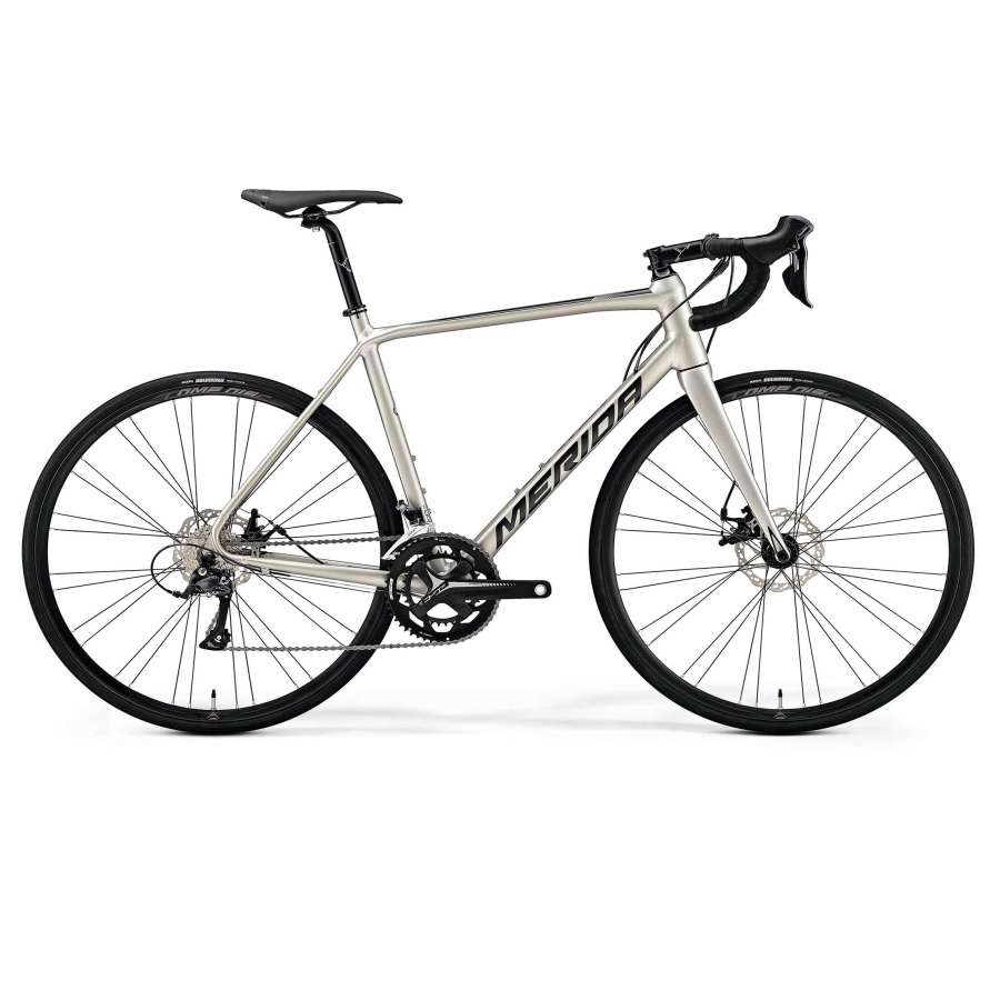 Silk Titan (Black) - Merida Bikes 2020 Scultura Disc 200