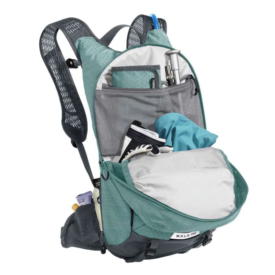  - CamelBak Women's M.U.L.E. Pro 14 100 oz (3 lt)