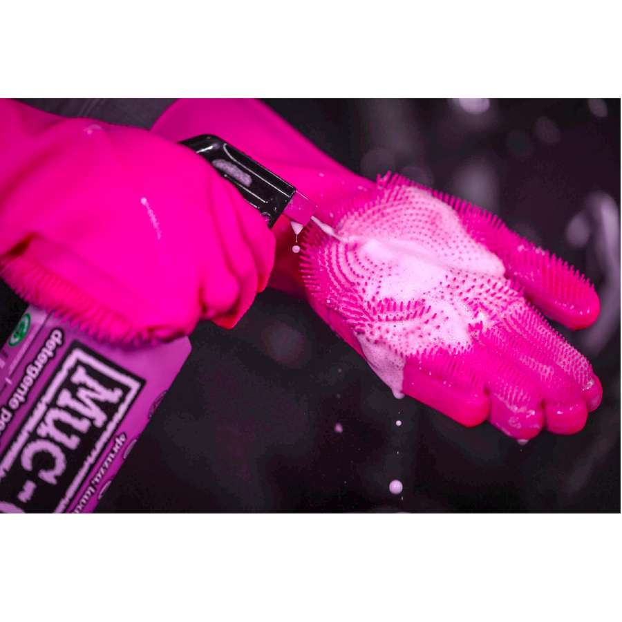 - Muc-Off Deep Scrubber Gloves
