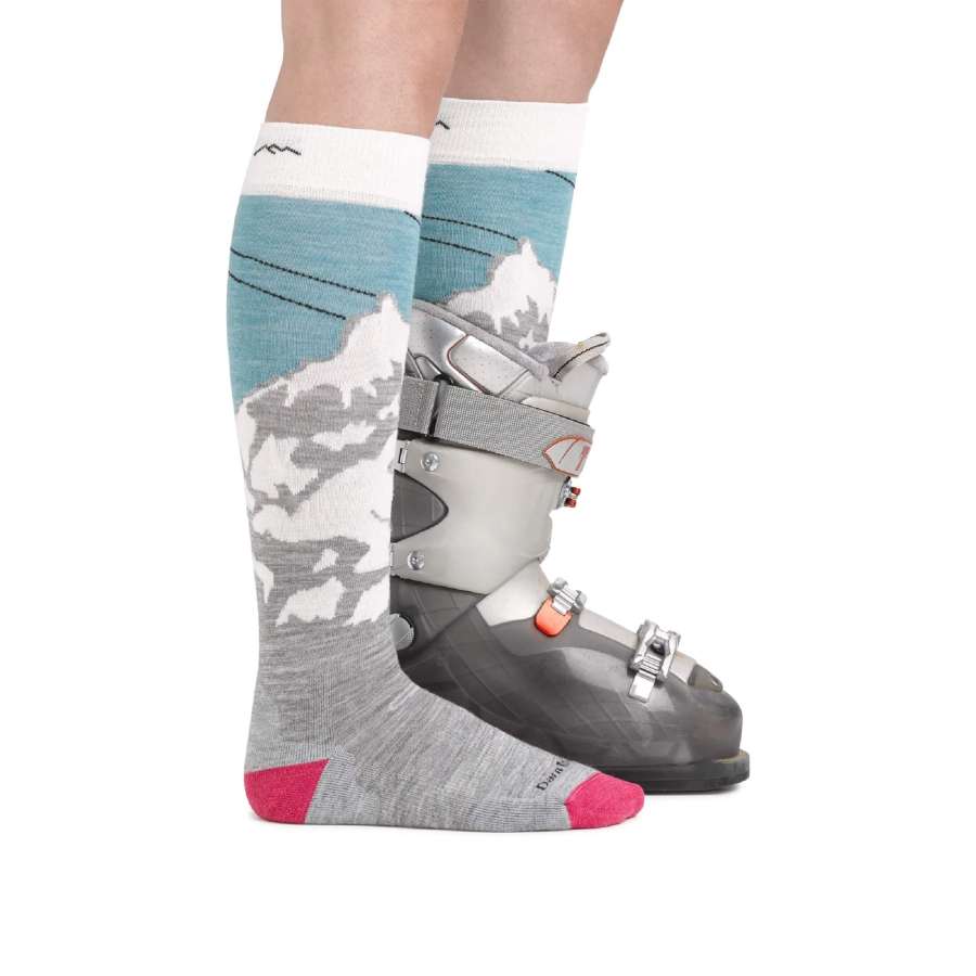  - Darn Tough Women's Yeti Over-the-Calf Lightweight Ski & Snowboard Sock