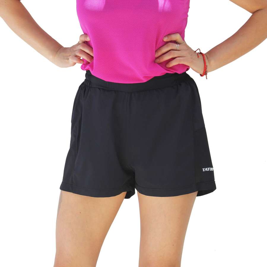 Black - Tatoo Short Shuffle Mujer