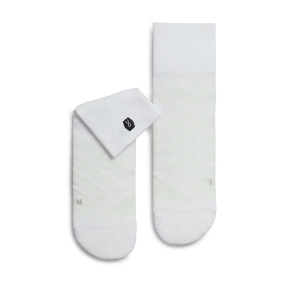 White - On Running Performance Mid Sock 1 W´s