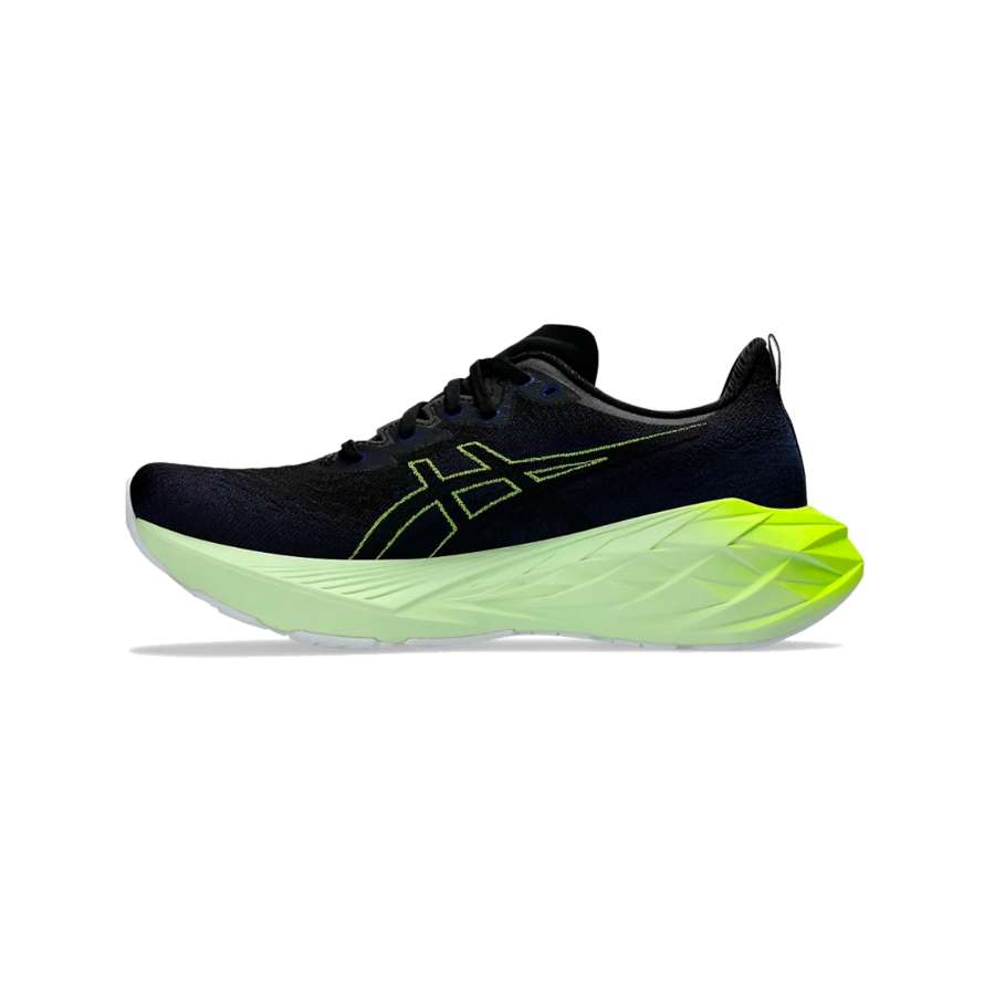  - Asics Novablast 4