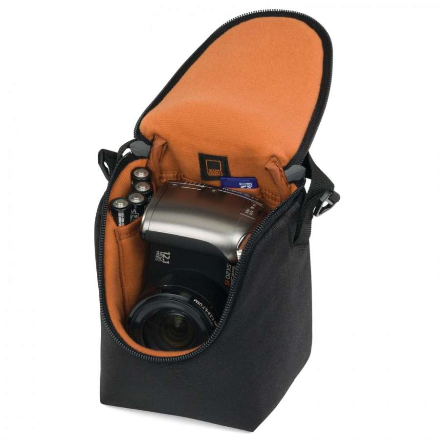CON CAMARA - Lowepro Adventura Ultra Zoom 100