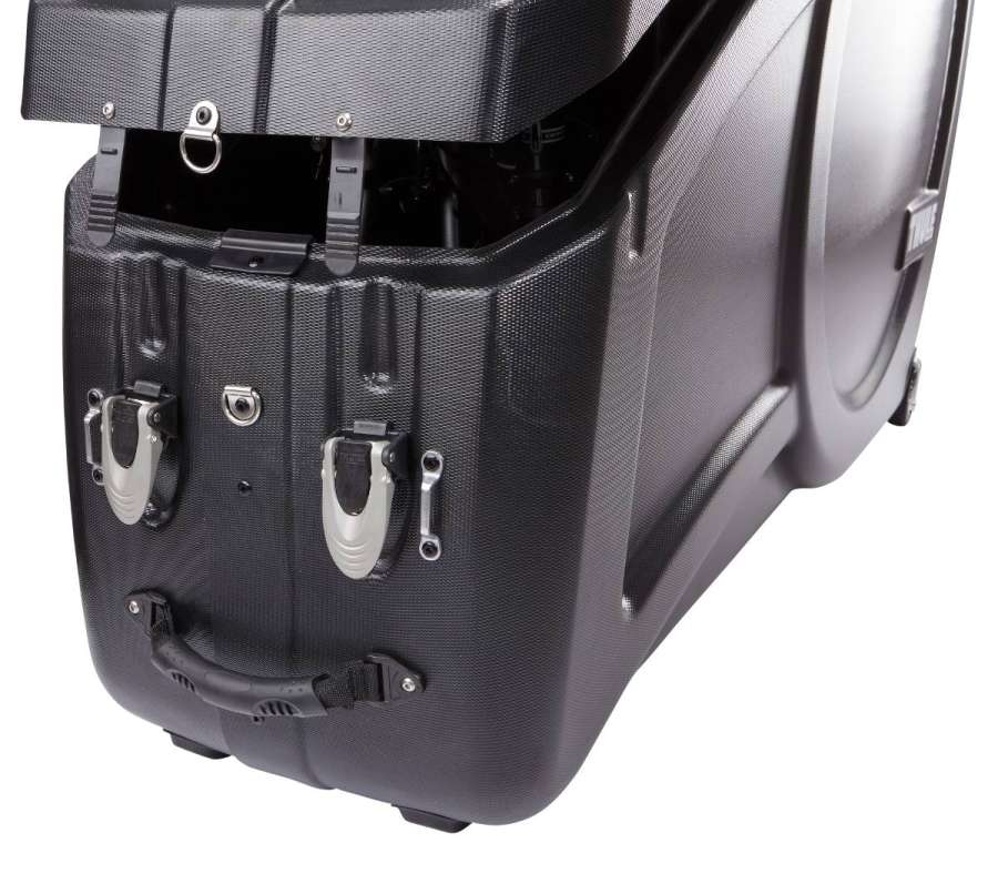  - Thule Round Trip Travel Case