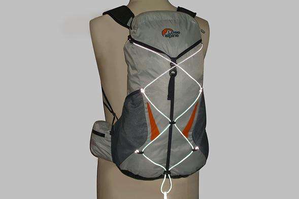 Detalles Reflectivos - Lowe Alpine Lightflite 25
